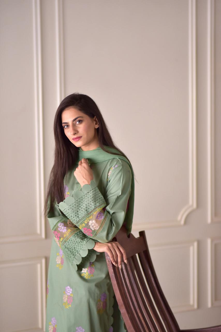 BLOSSOM COTTON LAWN 3pc STITCHED FOR GIRLS