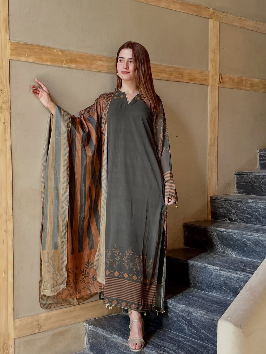COTTON LAWN PRINTED 3PC STITCHED FOR GIRLS