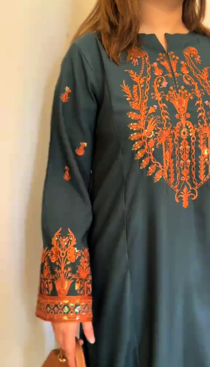 BLACKY LONG LENGTH (EMB) 2PC STITCHED