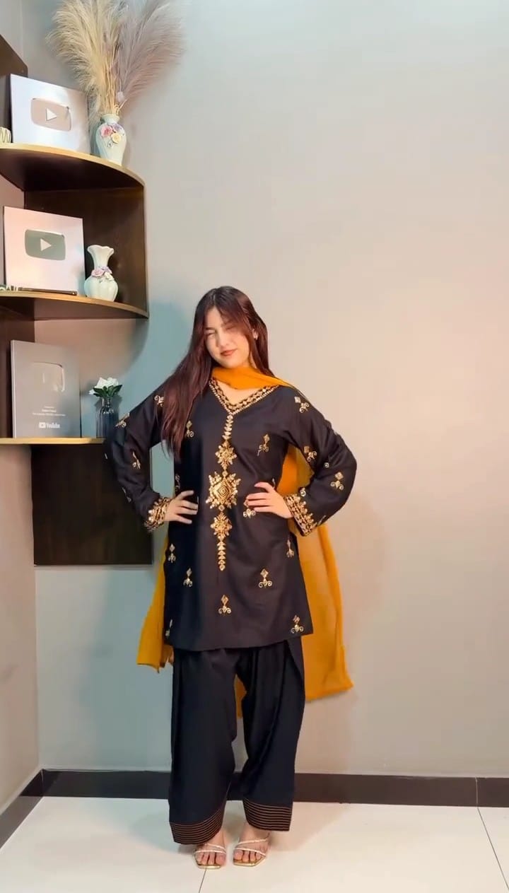 ZAINAB FARSIHI EMBRIODED CO-ORD SET STITCHED FOR GIRLS